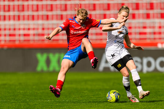 Helsingborg s Alma Larsson och Trollhättans Isa Mossberg
