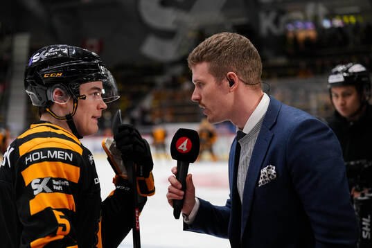 Skellefteås Axel Sandin Pellikka och Tv4’s Adam Johansson