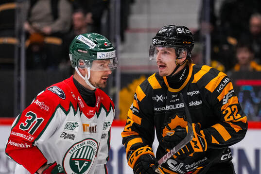 Frölundas Nicklas Lasu och Skellefteås Jonathan Johnson