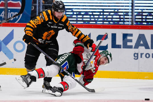 Skellefteås Oskar Nilsson och Frölundas Henrik Tömmernes