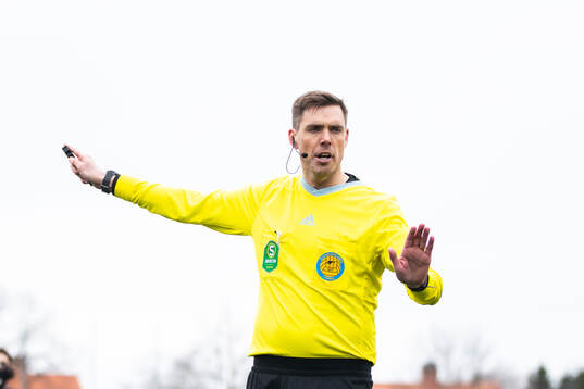 Domare Magnus Lindgren