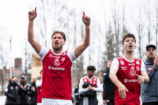 Sandvikens IFs Kasper Harletun och Adam Kiani jublar