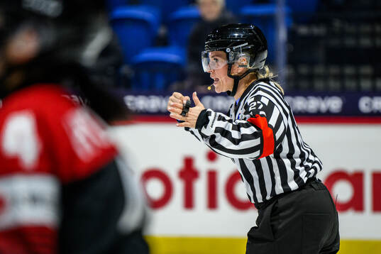 Referee Vanessa Anselm