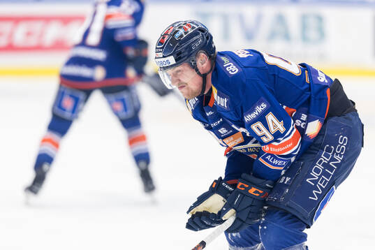 Växjös Joel Persson har ont