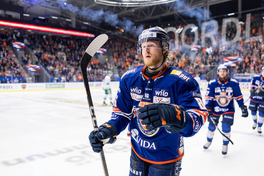 Växjös Joachim Blichfeld jublar