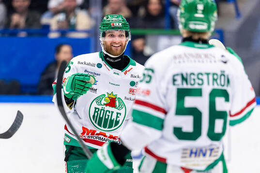 Rögles Simon Ryfors jublar