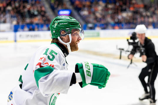 Rögles Simon Ryfors jublar