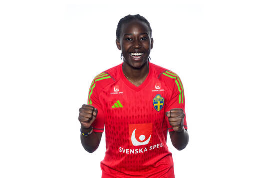 Angel Mukasa i det svenska U23-damlandslaget