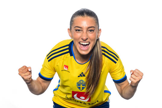 Bläddra bland fler bilder av Fotboll, Dam, Sverige, U23, Porträtt