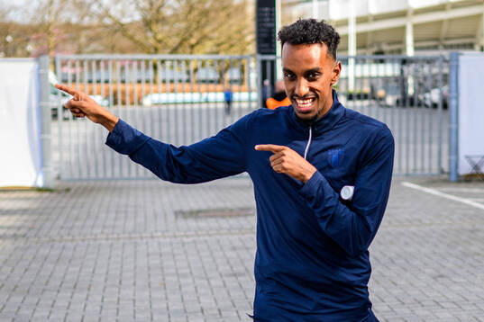 Malmö FFs Taha Ali ankommer till arenan