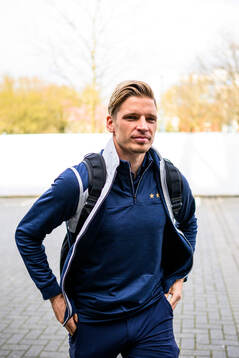 Malmö FFs Jens Stryger Larsen ankommer till arenan
