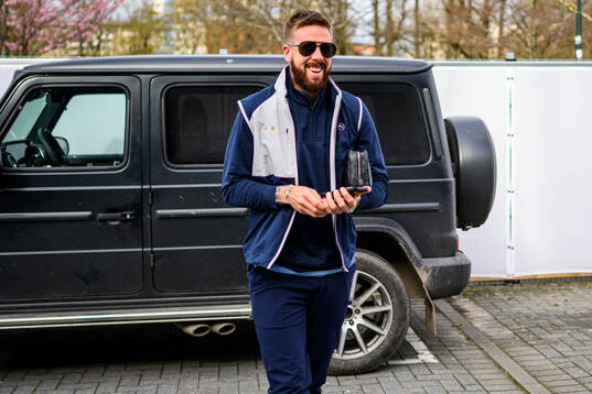 Malmö FFs Pontus Jansson ankommer till arenan