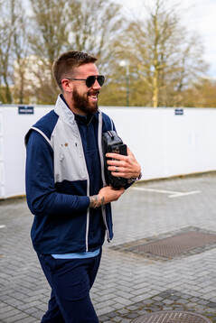 Malmö FFs Pontus Jansson ankommer till arenan