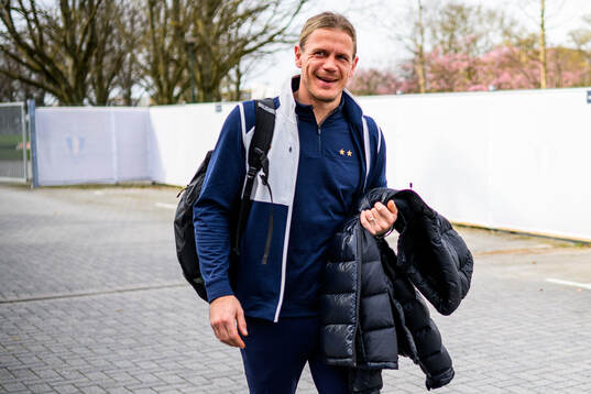 Malmö FFs målvakt Johan Dahlin ankommer till arenan