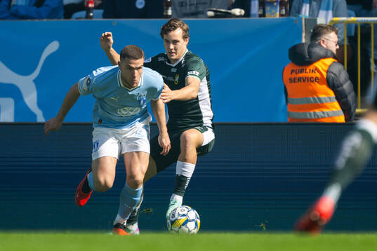 Malmö FFs Gabriel Busanello och Hammarbys Hampus Skoglund
