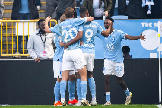 Malmö FFs Isaac Kiese Thelin jublar