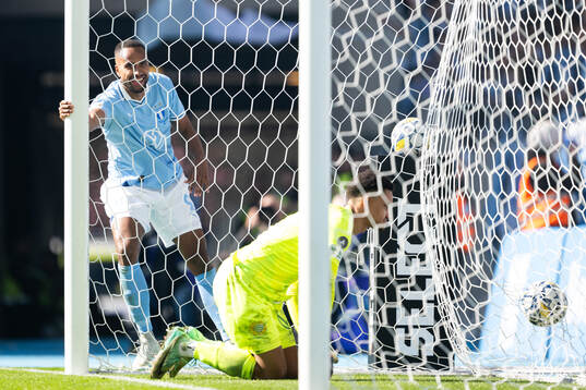 Malmö FFs Isaac Kiese Thelin jublar