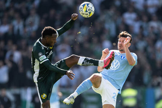 Hammarbys Tesfaldet Tekie och Malmö FFs Stefano Vecchia