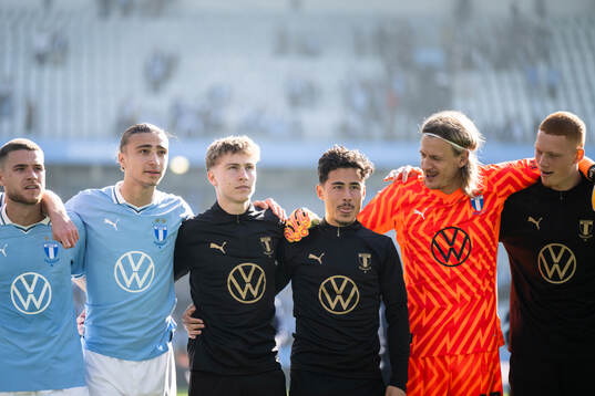 Malmö FFs spelare jublar