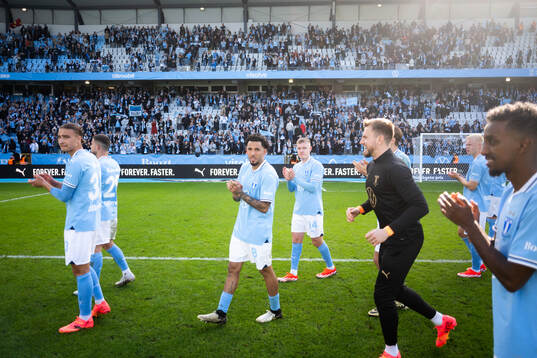 Malmö FFs spelare jublar
