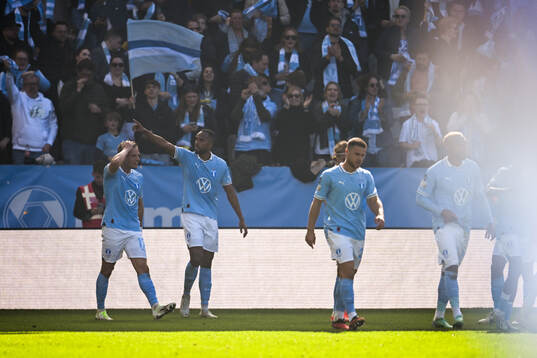 Malmö FFs Isaac Kiese Thelin jublar