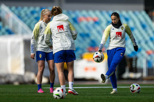 Rusul Rosa Kafaji of the Swedish women's national football
