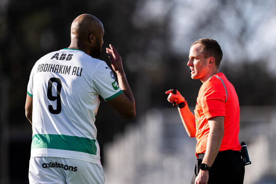Västerås Jabir Abdihakim Ali och Domare Richard Sundell