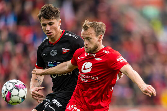 Sigurd Kvile of Fredrikstad and Bård Finne of Brann