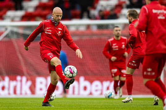 Ruben Kristiansen of Brann warms up