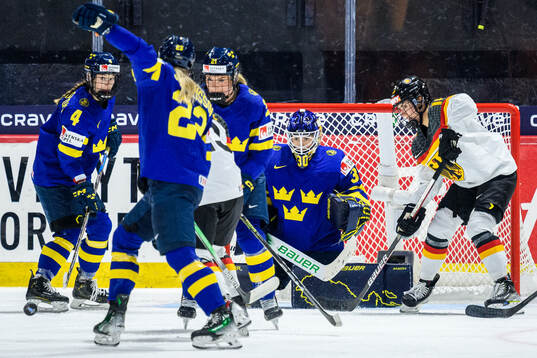 Goaltender Emma Söderberg of Sweden