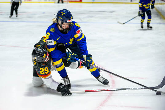 Nina Christof of Germany and Hilda Svensson of Sweden