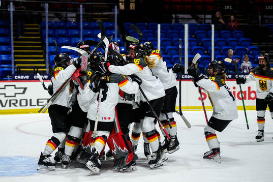 Players of Germany celebrate