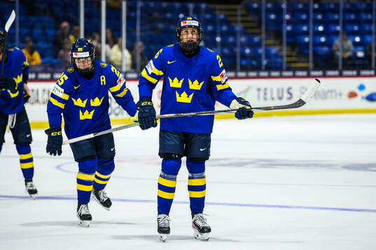 Lina Ljungblom and Hanna Olsson of Sweden