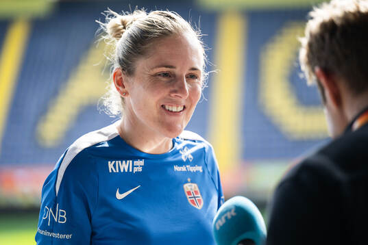 Head coach Gemma Grainger of the Norwegian women's national