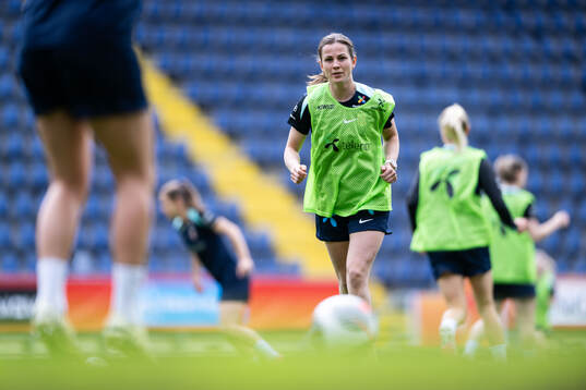 Bläddra bland fler bilder av Football, UEFA Women's Euro Qualifier, Norway, training