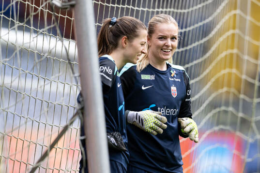 Goalkeeper Cecilie Fiskerstrand and goalkeeper Guro
