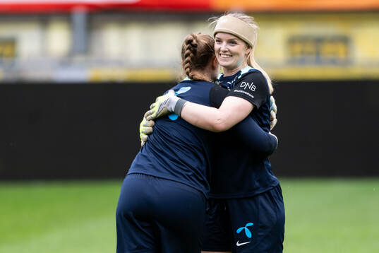 Goalkeeper Aurora Mikalsen and goalkeeper Guro Pettersen of