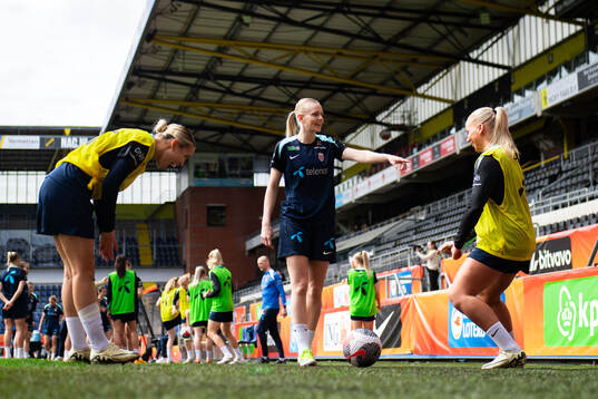 Celin Bizet Ildhusøy, Karina Sævik and Cathinka Cecilie