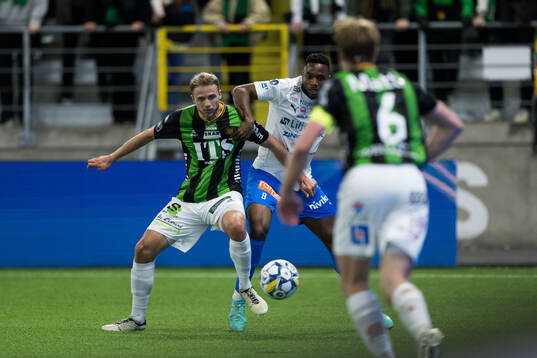 GAISs Gustav Lundgren och Värnamos Johnbosco Samuel Kalu