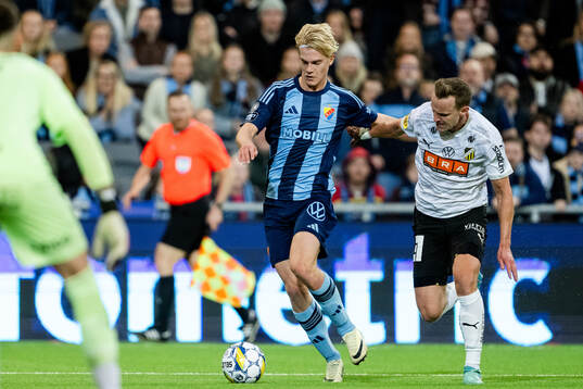 Djurgårdens Lucas Bergvall och Häckens Marius Lode