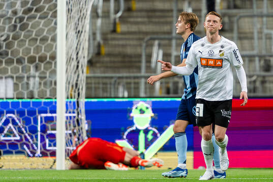 Häckens Julius Lindberg jublar