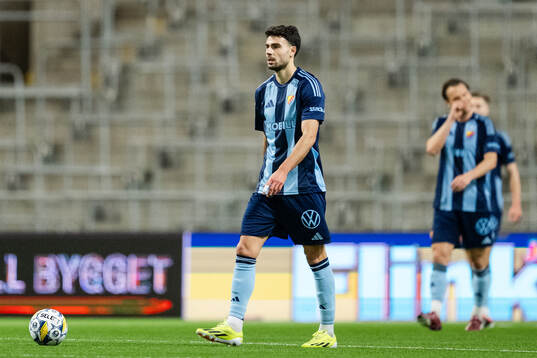 Djurgårdens Deniz Hummet  deppar