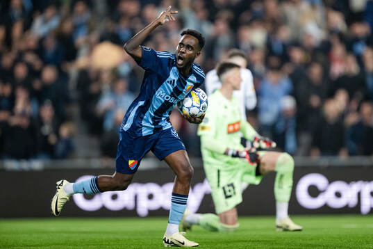 Djurgårdens Tokmac Nguen jublar