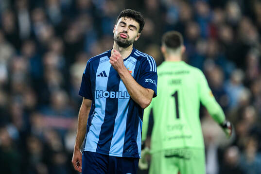 Djurgårdens Deniz Hummet  deppar