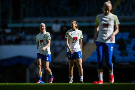 Stina Lennartsso and Rusul Rosa Kafaji of the Swedish