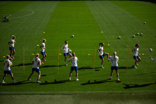 Kosovare Asllani and Magdalena Eriksson of the Swedish