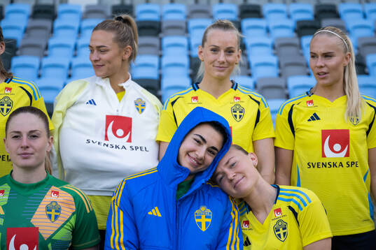Fridolina Rolfö, Stina Blackstenius, Stina Lennartsson,
