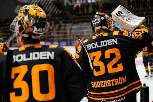 Skellefteås målvakt Gustaf Lindvall och målvakt Linus