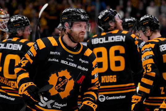 Skellefteås Oscar Lindberg jublar