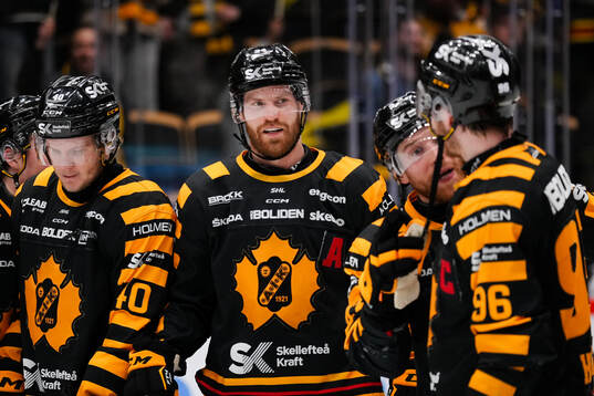 Skellefteås Oscar Lindberg jublar